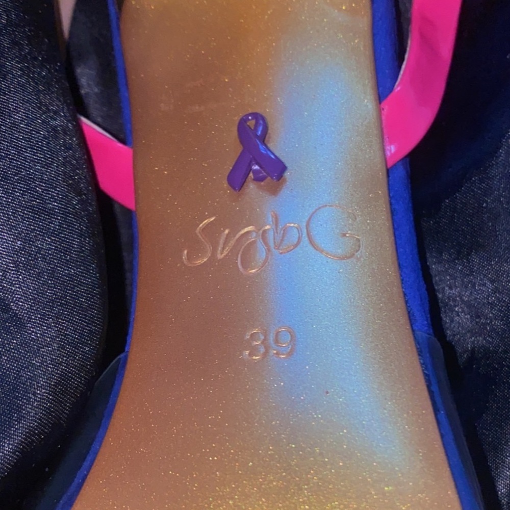 Colorblock High Heels - Picture 8 of 13